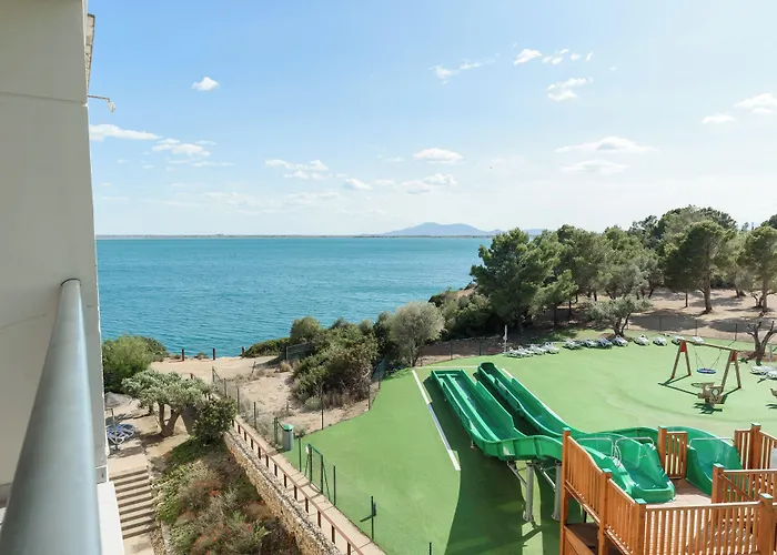Fergus Cap Roig 4*